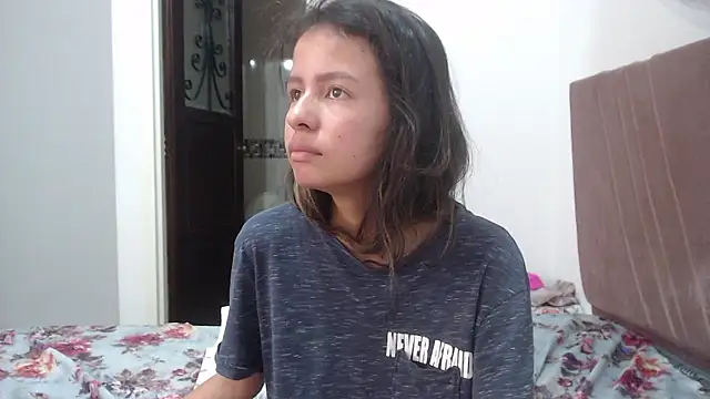 nathaly_jones_'s cam snapshot