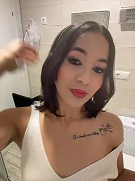 MiaMorenoo's cam snapshot