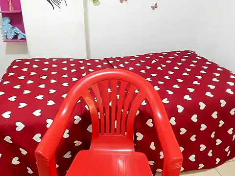 nicol_hot11's cam snapshot