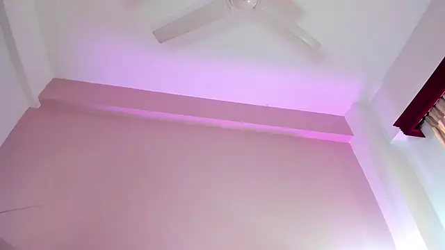 AbbieJoness_ live sex cam