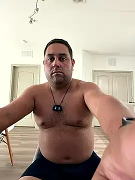 GoldenTemptation live sex cam