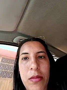 Bonny_Klote live sex cam