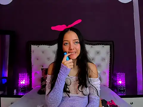 JadeRouse18's cam snapshot