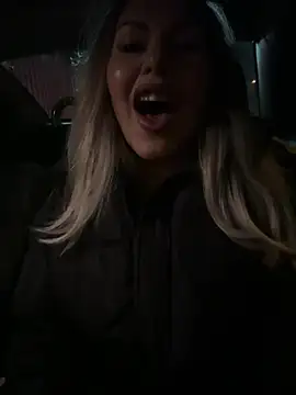 AnikaSunshine live sex cam