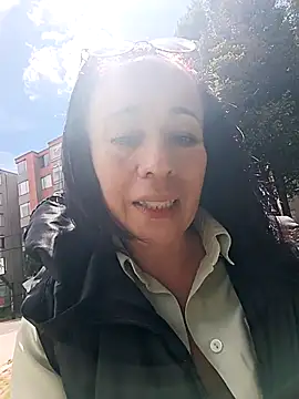 Coeur_de_luxure live sex cam