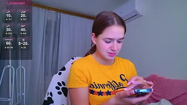 LovelyJessie's cam snapshot