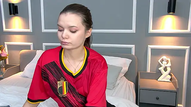 AsterQuinn's cam snapshot