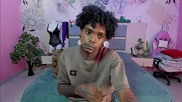 bigblackhotx1 live sex cam