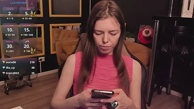 Tina_Tayllor_'s cam snapshot