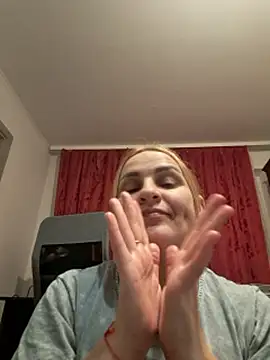 Malichkaanna30's cam snapshot