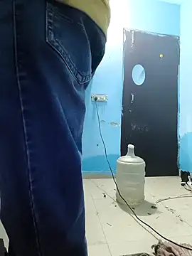 DeSi_hot_young_couple's cam snapshot