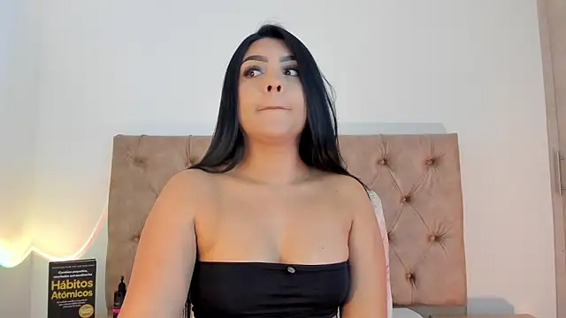 stephania_aguirre live sex cam