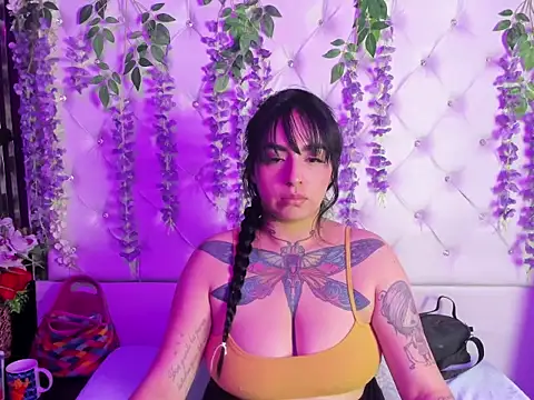 DashaMiller_'s cam snapshot