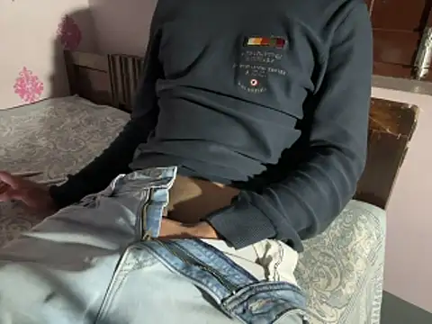 N1pplechewer live sex cam