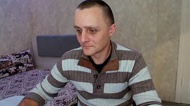 Ethan_G_'s cam snapshot