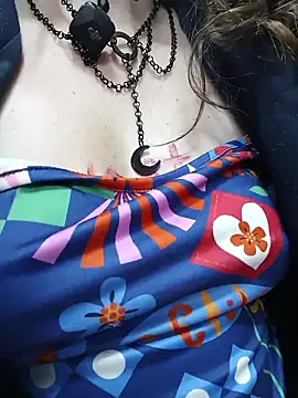 Lucy_colee live sex cam