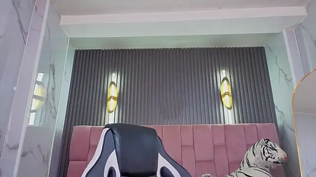 skeler_lovd_b_'s cam snapshot