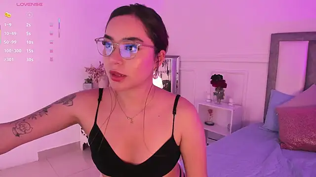 Leilafisherr's cam snapshot