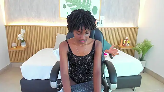 kenya_stone_1's cam snapshot