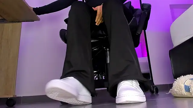 alma_fenix's cam snapshot