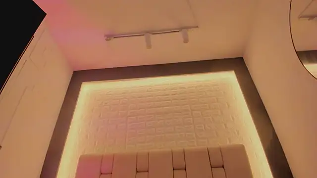 anniemartinez_'s cam snapshot