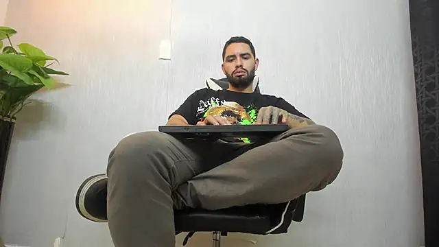 matteosantos live sex cam