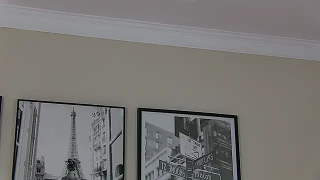 MeganRoberts22's cam snapshot