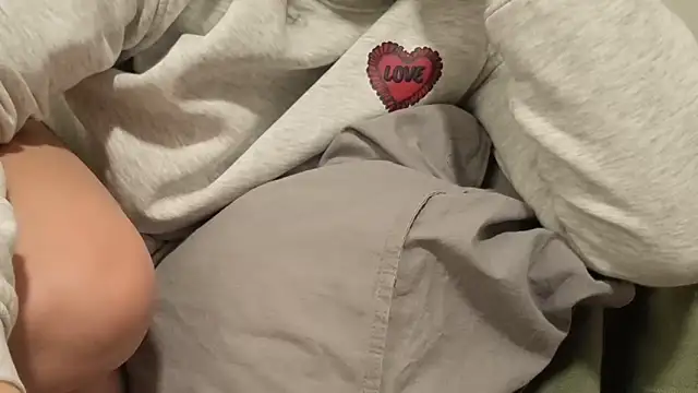 ScarletScarlet15's cam snapshot