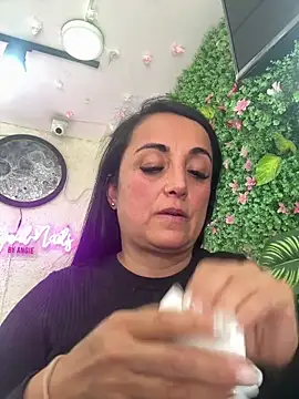 hotadhara01 live sex cam