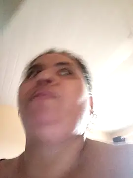 Ravena2290 live sex cam