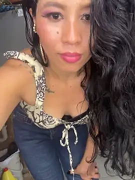 selenaln's cam snapshot