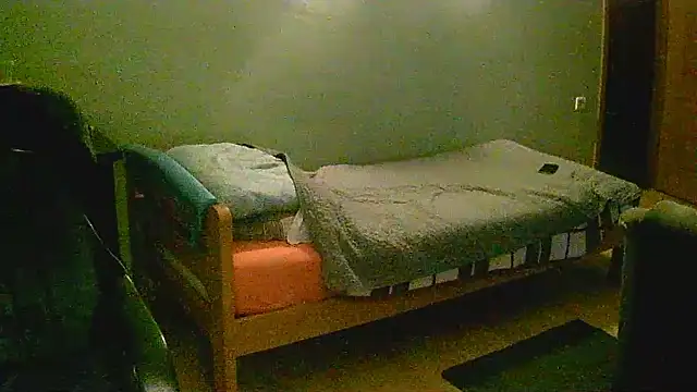 dado-hot12's cam snapshot