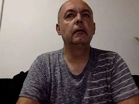 futbolin94's cam snapshot