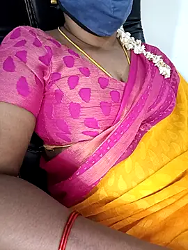 Tamil-hotwife's cam snapshot