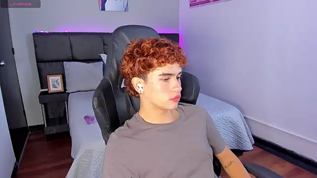 Aiiden_15's cam snapshot