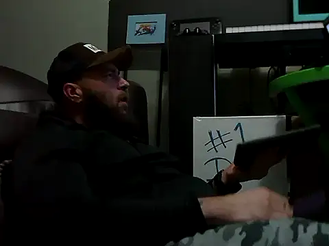 Numba1dad_'s cam snapshot