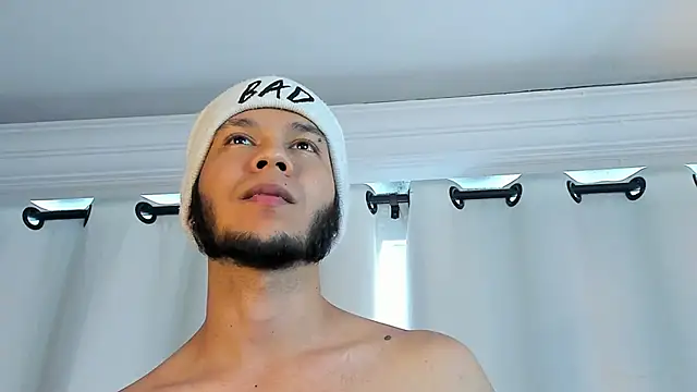 Liam_Noir's cam snapshot