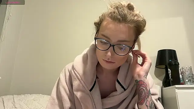 harleyblair's cam snapshot