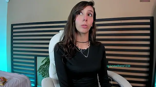 luna_willians live sex cam
