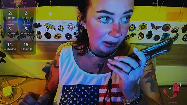 EllieOz's cam snapshot