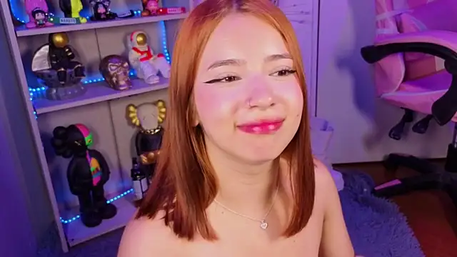 EmilyMiller_'s cam snapshot