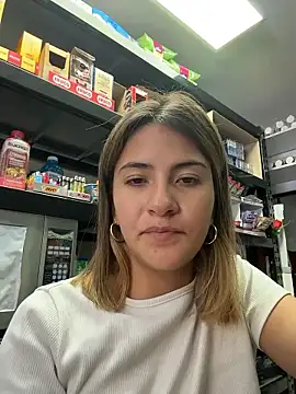 Andrea_19blonde's cam snapshot