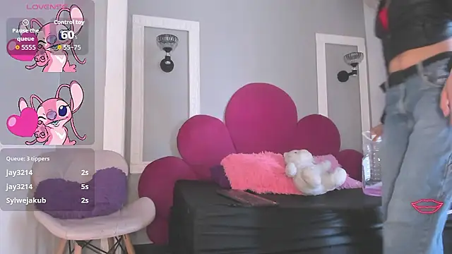 Bonniie_22's cam snapshot