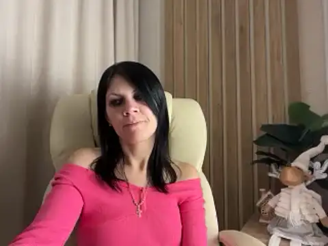 InjaAtHome live sex cam