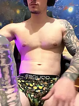 fronkie9384 live sex cam