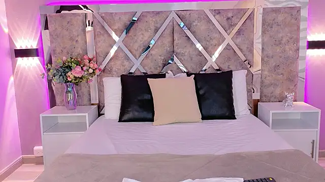 LolaGray__'s cam snapshot