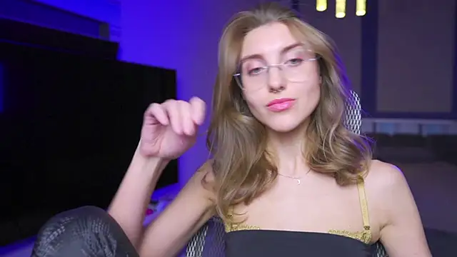 CassiaBlade1's cam snapshot