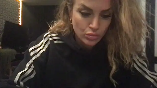 GymMilf live sex cam