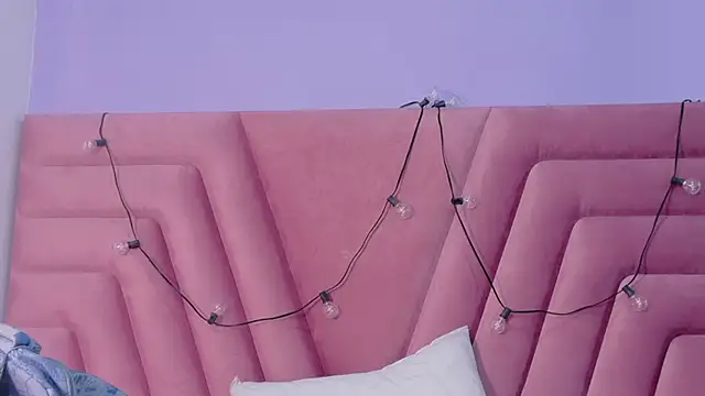 kinkyandsavage's cam snapshot