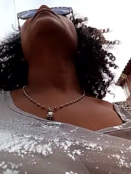 BiiancaEstradaa's cam snapshot